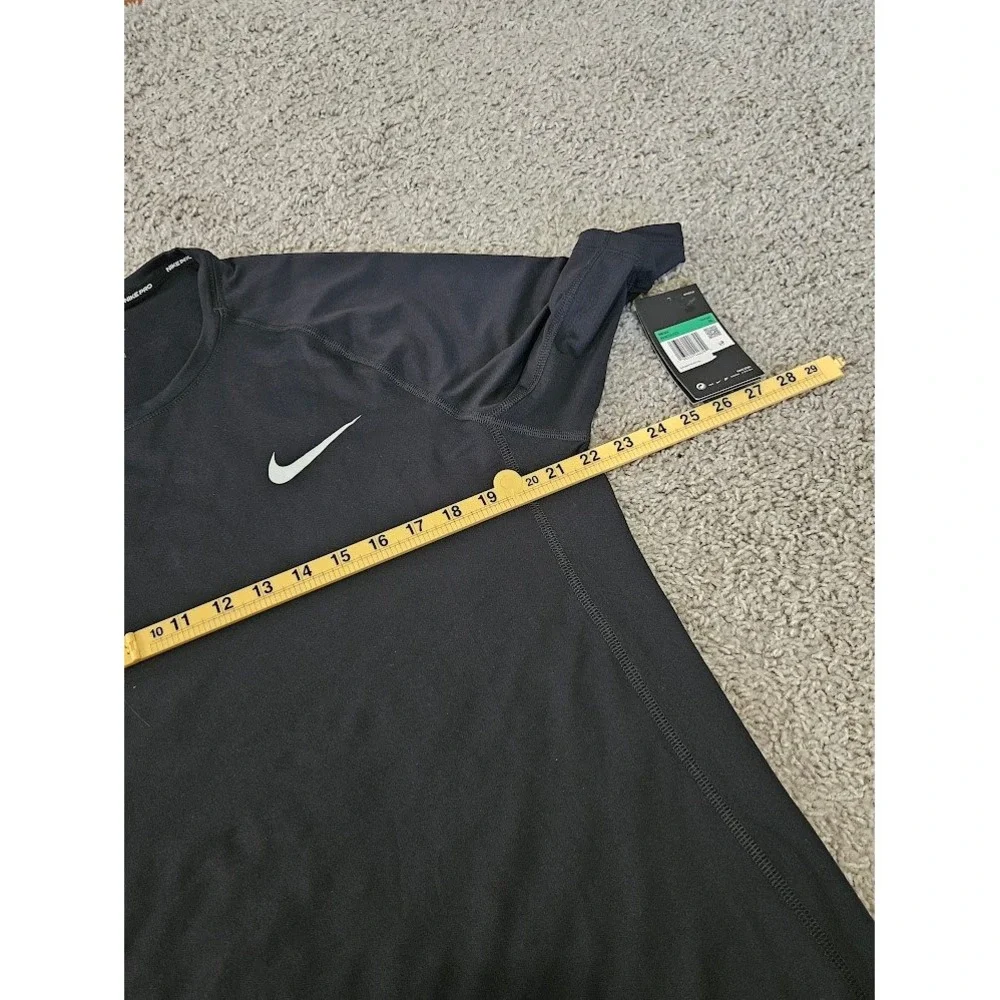 Nike Pro Dri-FIT Mens Training Shirt XL Black Slim Fit Short Sleeve New